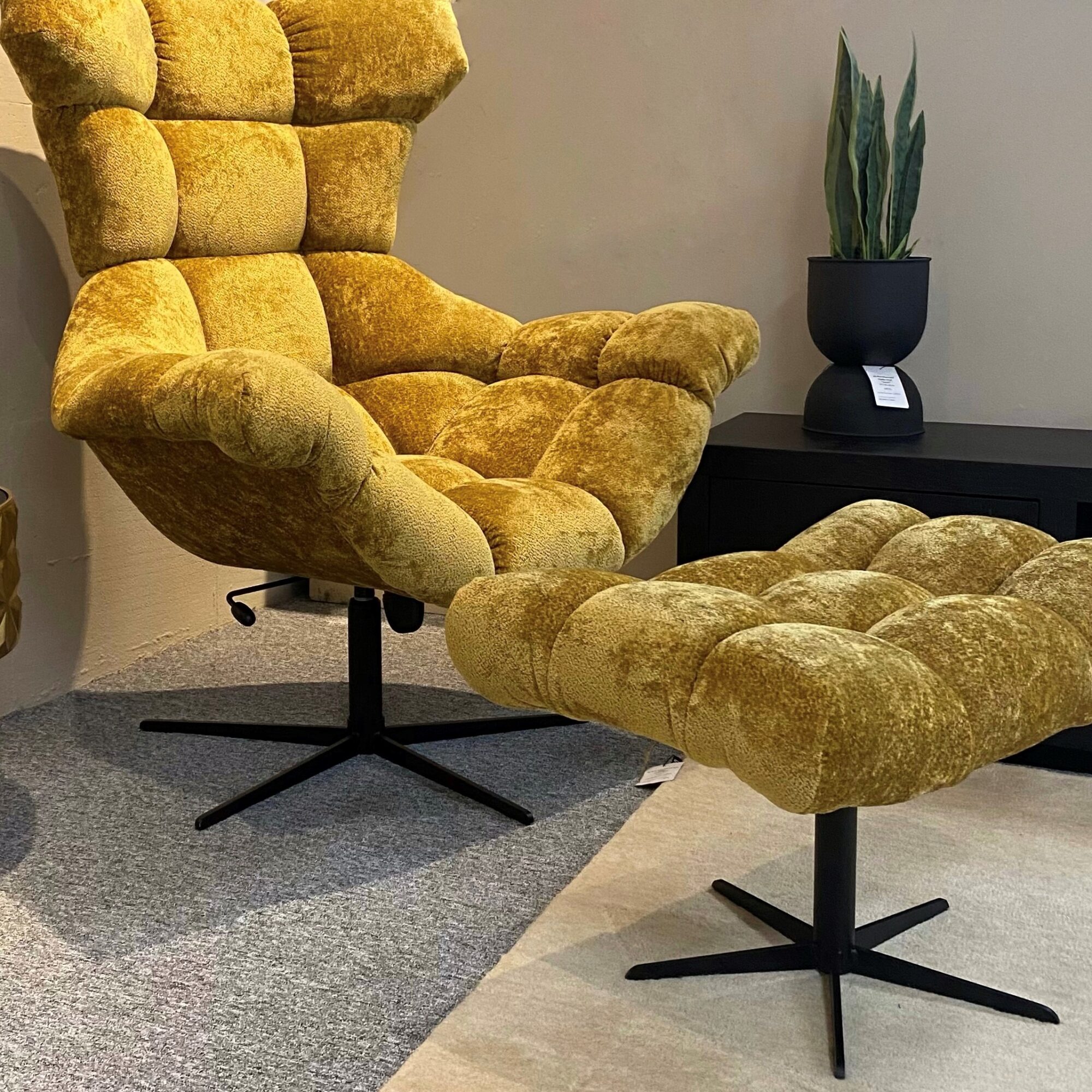 Sevn Fauteuil Sensi kleur Honey Geel (showroom model)