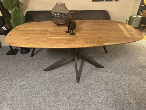Eettafel Robin 200 x 100 cm met spinpoot (showmodel) - Afbeelding 2