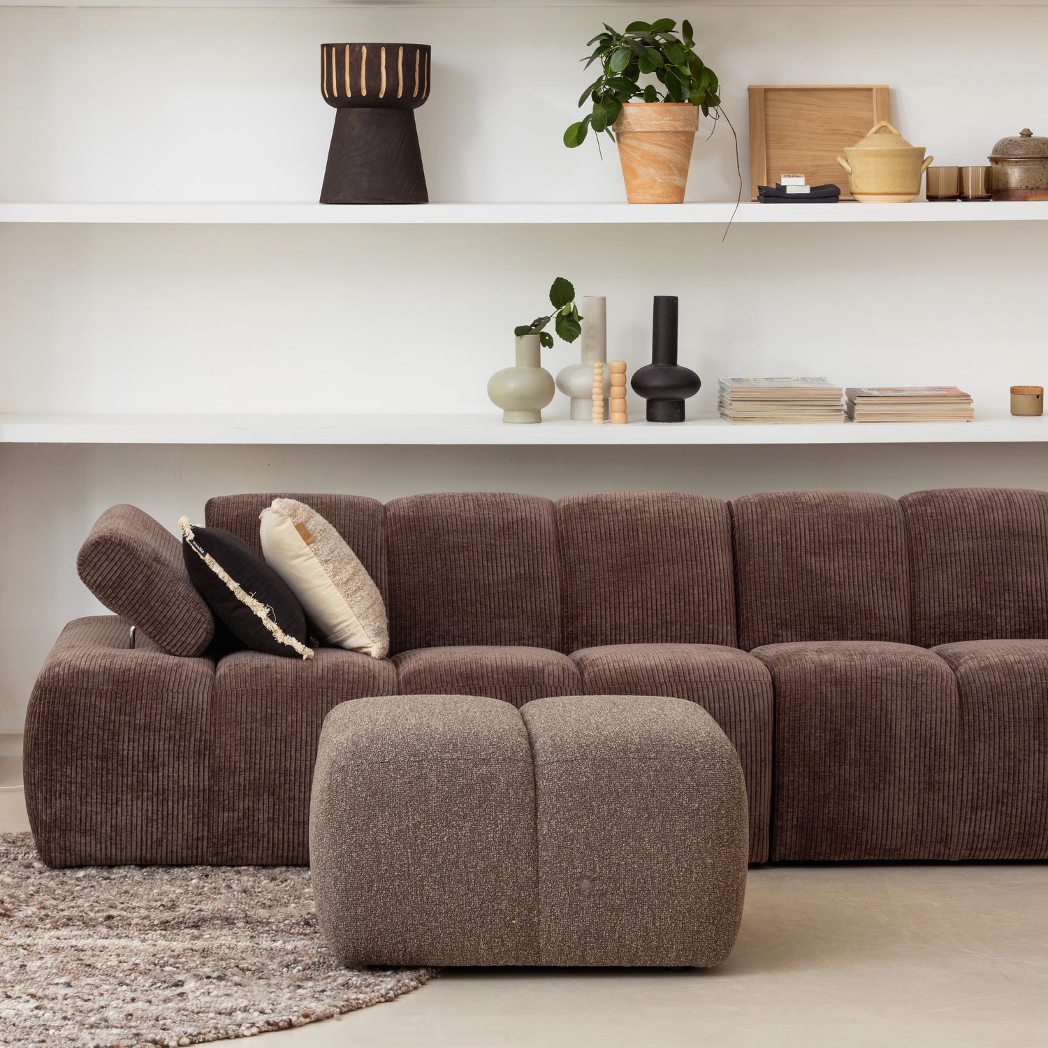 Poef Mojo 45x84x64cm Bouclé Bruin - Afbeelding 3