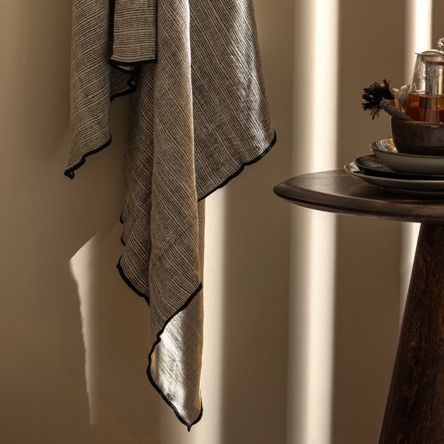 Unique plaid met streep zwart/off white 130x170cm - Afbeelding 3