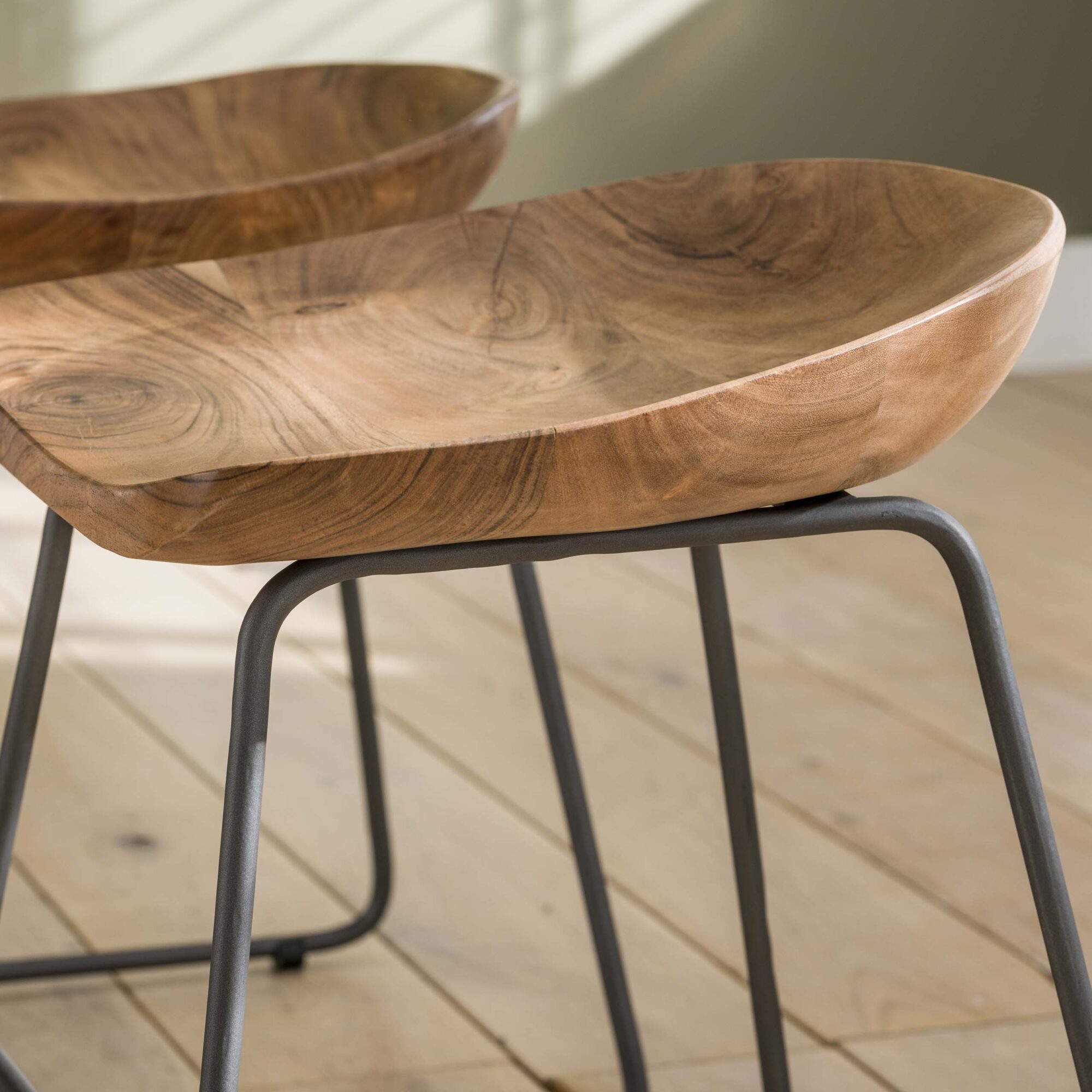 Kruk Ergo Acaciahout (zithoogte 46 cm) - Afbeelding 2