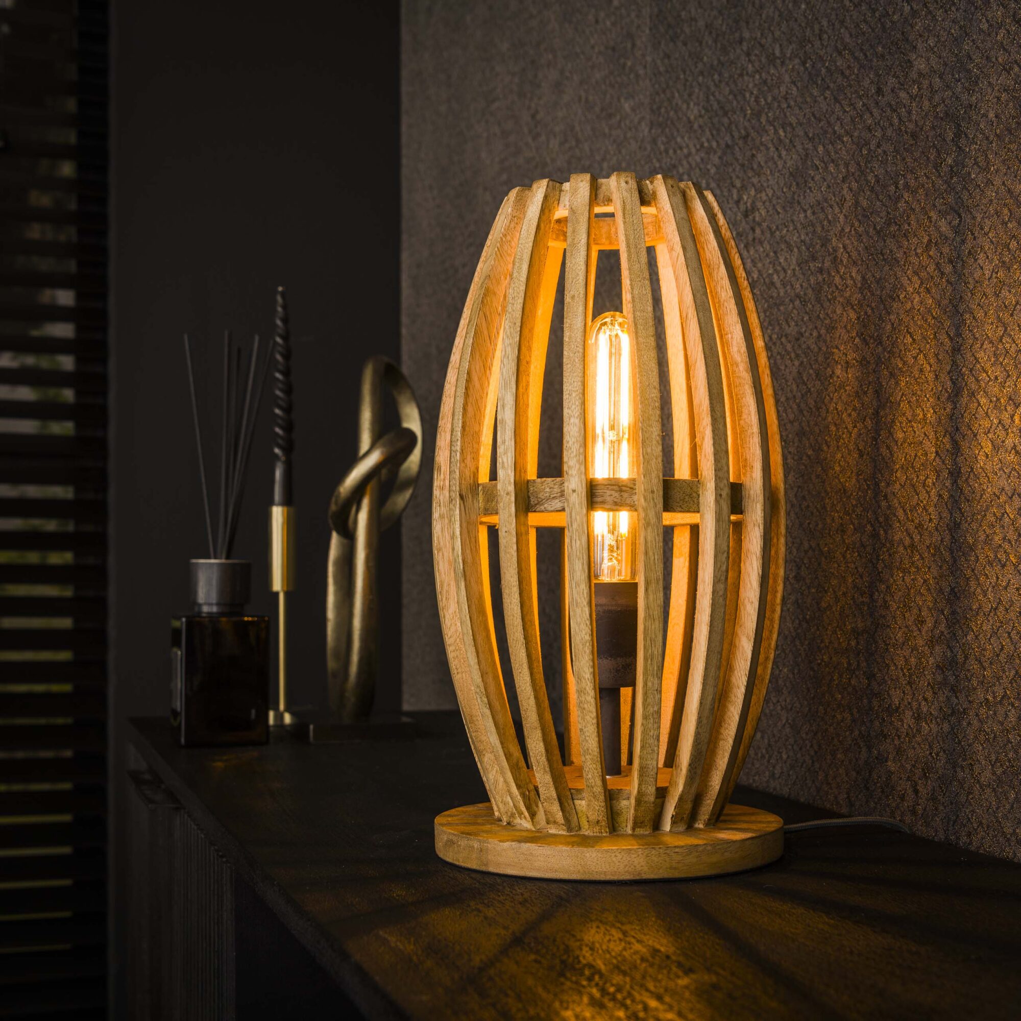 Tafellamp Orbit Mangohout