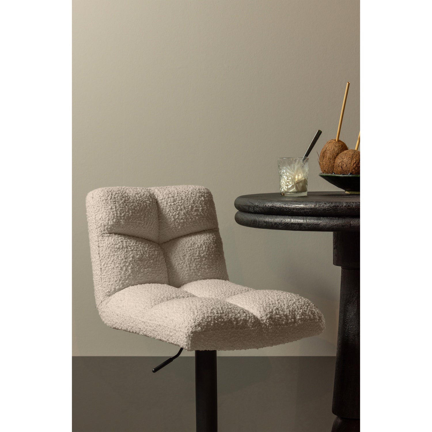 Draaibare Barstoel Vinny Bouclé, kleur Zand (zithoogte 60-80cm) - Afbeelding 13