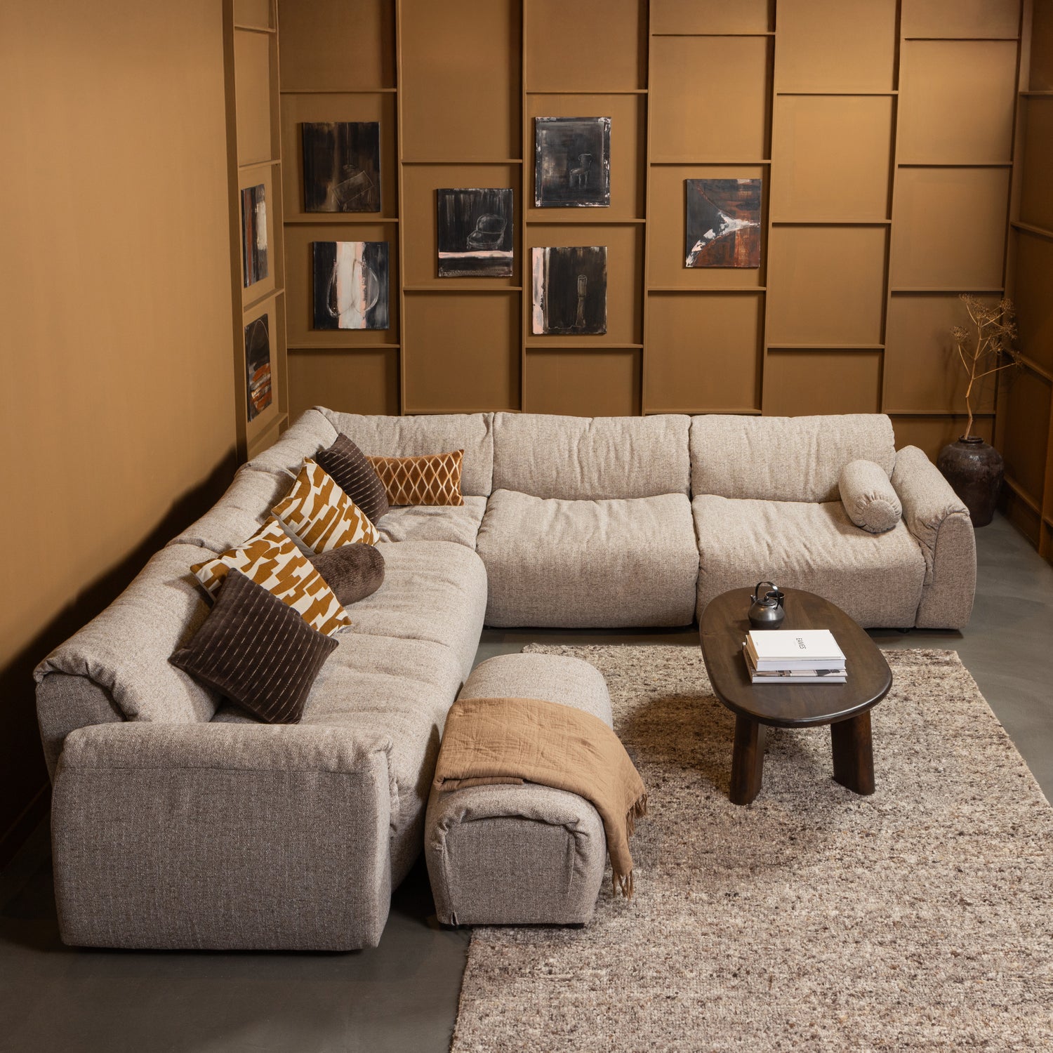 Organische Salontafel Roundly Mangohout, 110 x 60cm, kleur Walnoot - Afbeelding 11