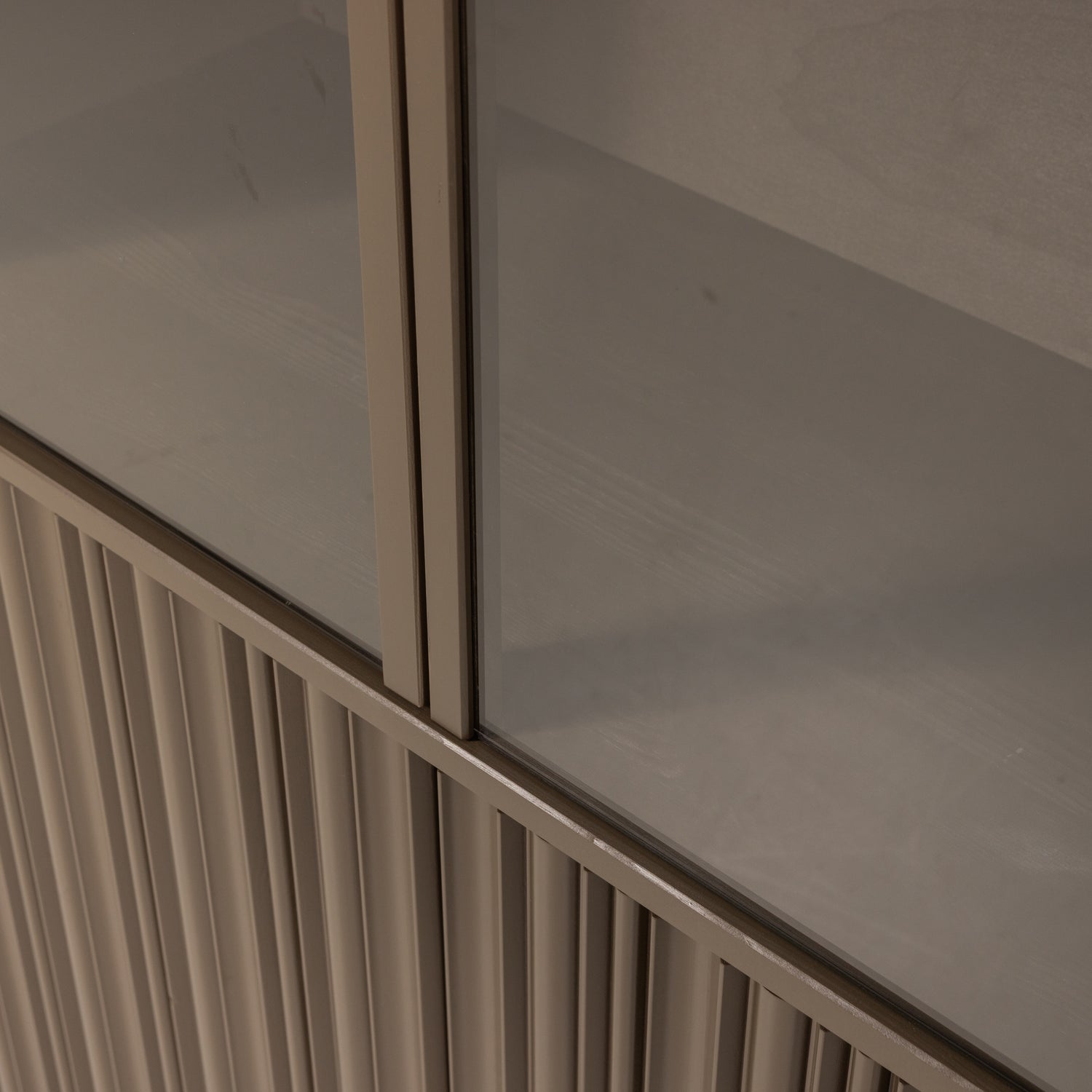 Vitrinekast Nova Grenenhout, 172 x 102cm, kleur Truffel Bruin - Afbeelding 8