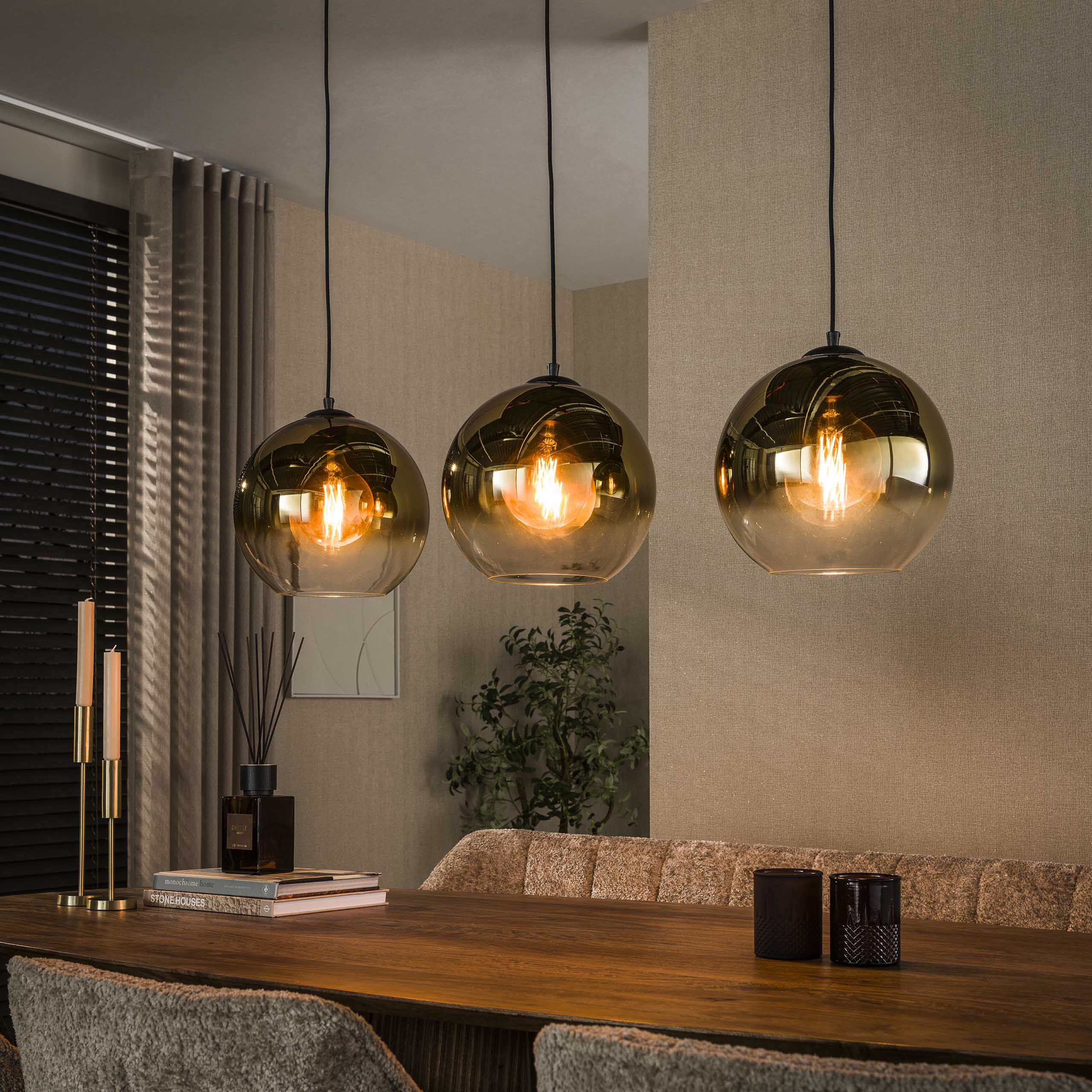Hanglamp Bubble Shaded Met 3 smoke-glas bollen, kleur Goud
